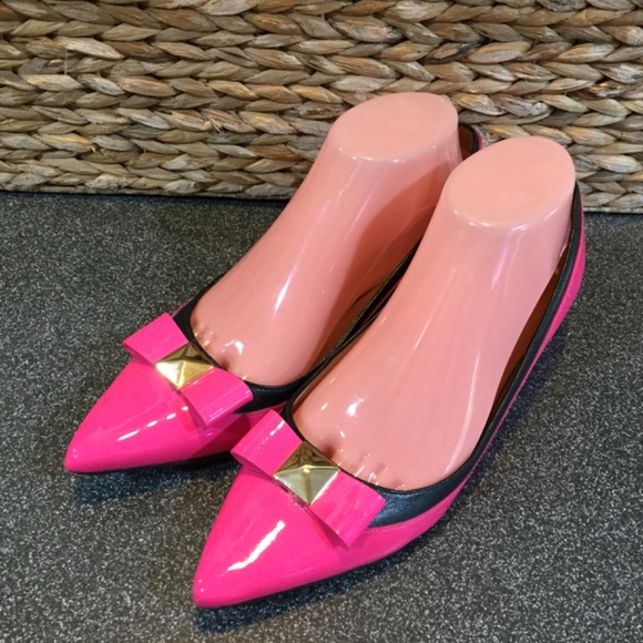 Kate Spade Pink Pointy Toe Shoes with Bow & Gold Accents - Picture 6 of 14